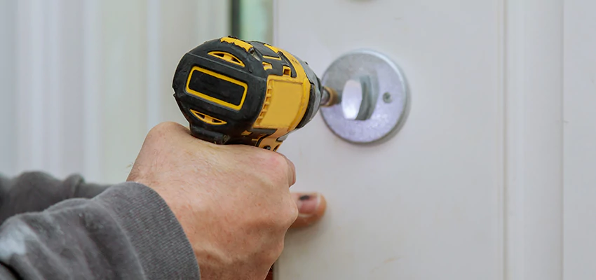 Street Locksmith For Smart Lock Repair in Jupiter, FL