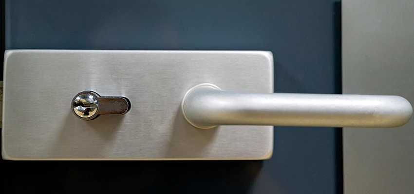 Change Patio Door Locks in Jupiter, Florida